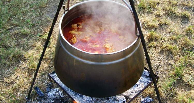 Natjecanje u kuhanju gulaša